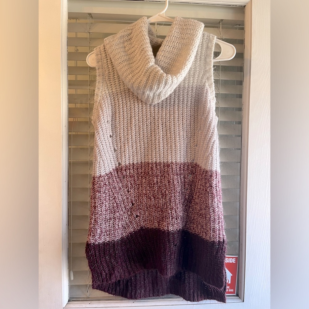 Knox Rose Small Sweater Cowl Neck Vest - Used but Nice!